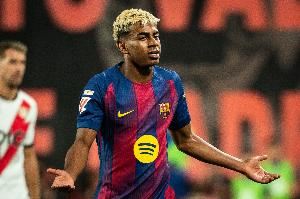 每体：门德斯与亚马尔、德科进行了会面，共同讨论球员的未来计划